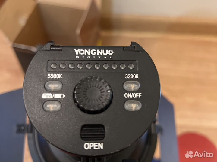 Накамерный свет YongNuo YN216