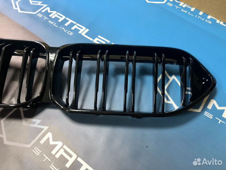 Решетка радиатора BMW F44 M глянец