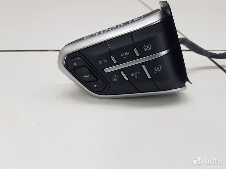 Блок кнопок на руль правый (Haval F7)