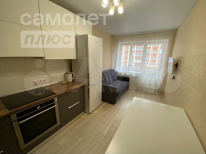 2-к. квартира, 42 м², 3/6 эт.