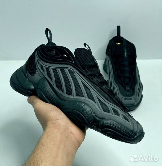 Кроссовки Adidas Intimidation