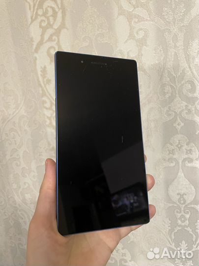 Планшет Lenovo tab3 7