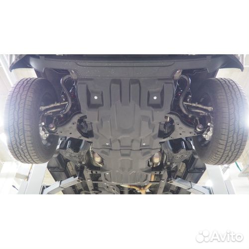 Защита картера двигателя, кпп Toyota Tundra III