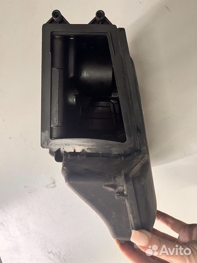 Корпус воздушного фильтра renault laguna II
