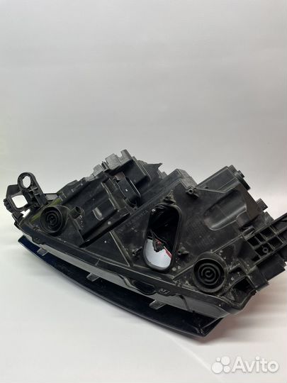 Фара правая Shkoda Rapid