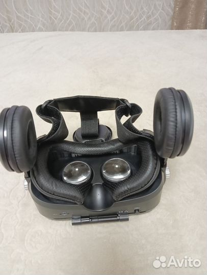 Очки виртуальной реальности bobovr