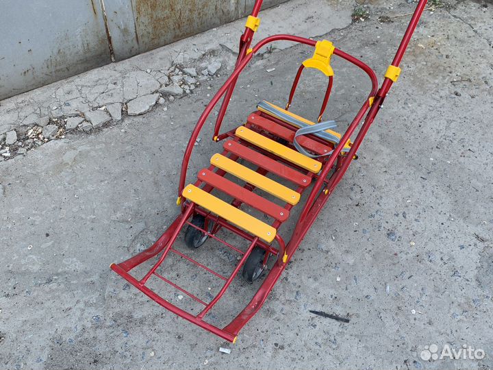 Санки зимние с колесиками