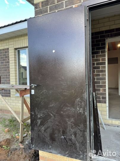 Входная дверь Железная