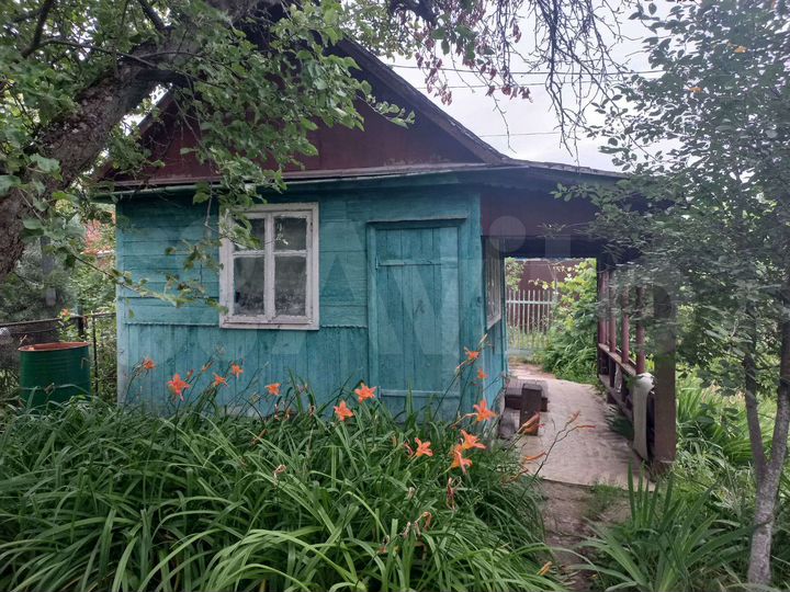 Дача 13 м² на участке 5 сот.