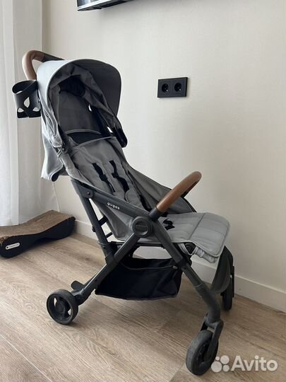Коляска прогулочная gugas fly
