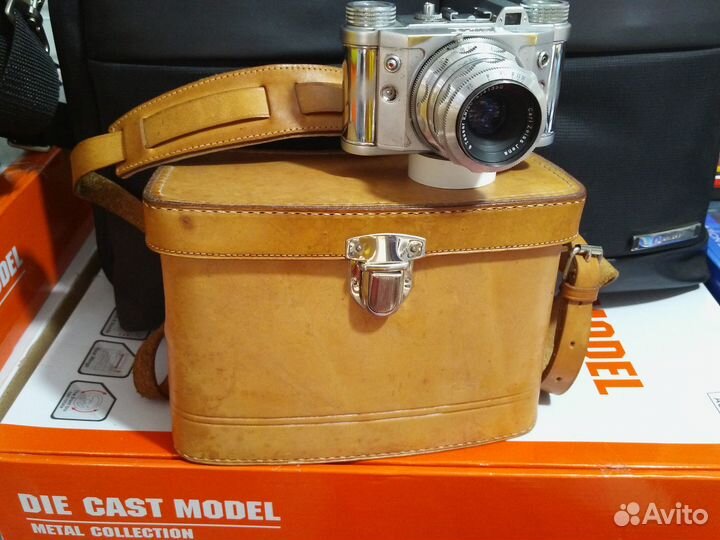 Антикварный фотоаппарат. Германия. 1954 год