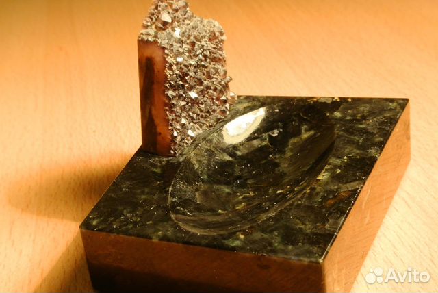 Аметист, лабрадорит