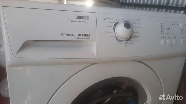 Стиральная машина на запчасти zanussi