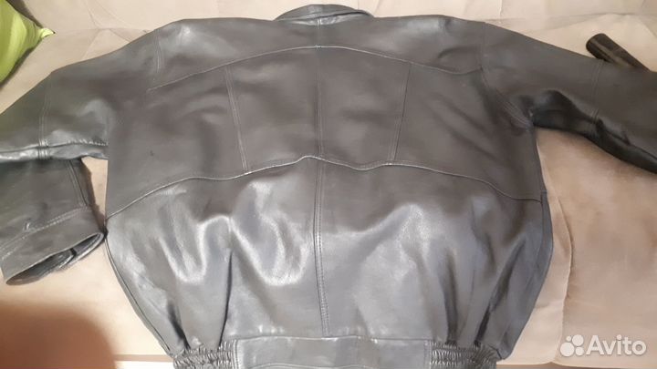 Кожаная куртка 52-54