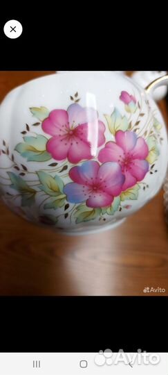 Чайник,сахарница,молочник Дулево