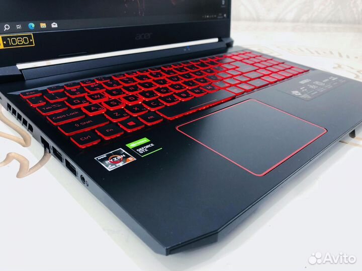 Acer Nitro 5 Gaming/Ryzen 4600H/GTX 1650Ti/512/IPS