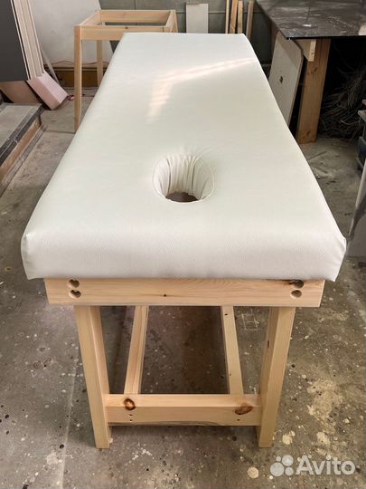 Массажная кушетка из массива сосны