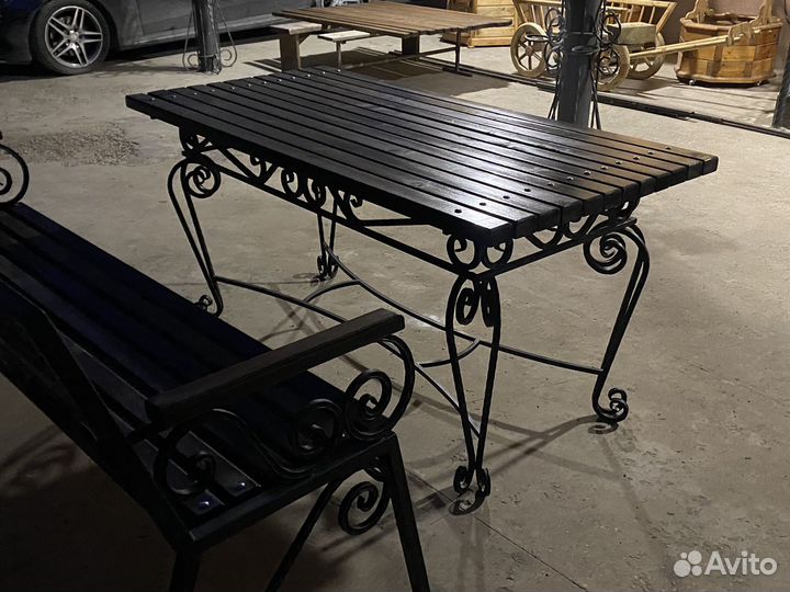 Кованый стол