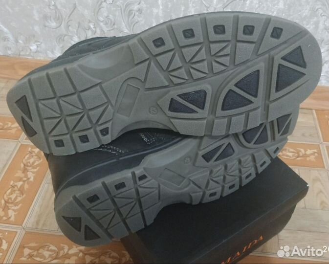 Ботинки зимние новые