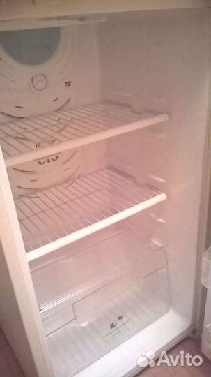 Холодильник 2-ух камерный Самсунг SR-34RMB