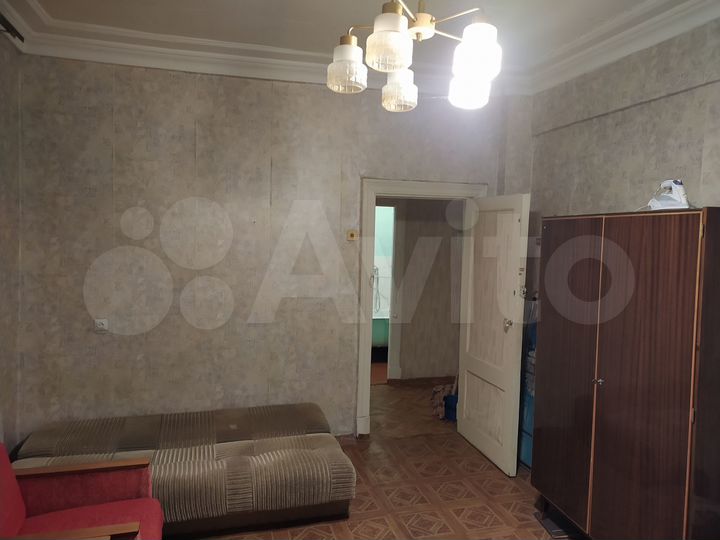 2-к. квартира, 60 м², 3/3 эт.