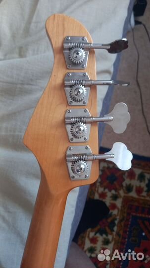 Бас гитара Mushroom