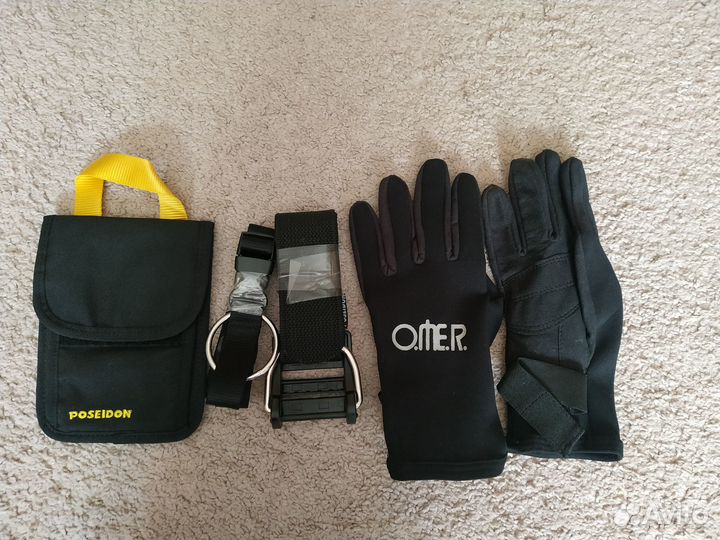 Гидрокостюм, перчатки, ласты