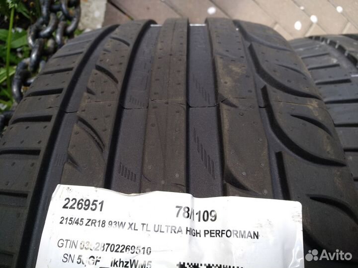 Tigar UHP Ultra High Performance 215/45 R18 93W