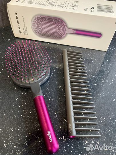 Набор расчесок Dyson