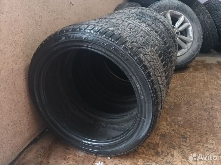 Dunlop SP Winter Ice 01 225/45 R17 94T