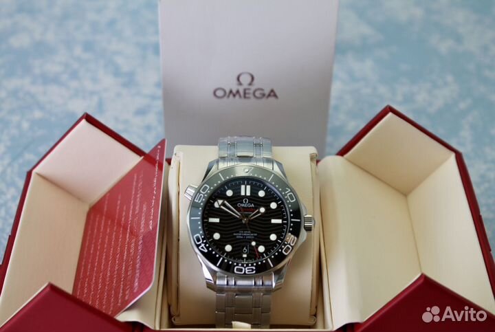 Топовые Omega Seamaster Diver Black 42мм