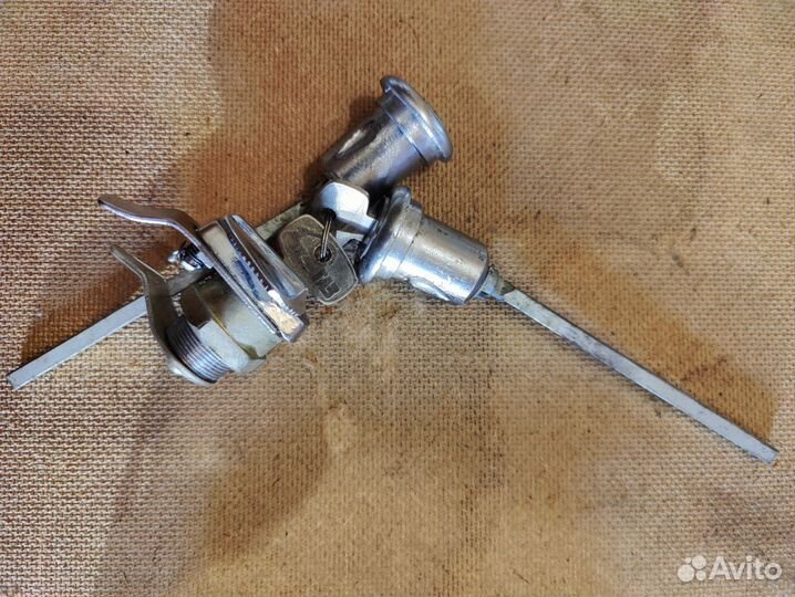 Замок двери волга 24;2401;3102;3110;2410