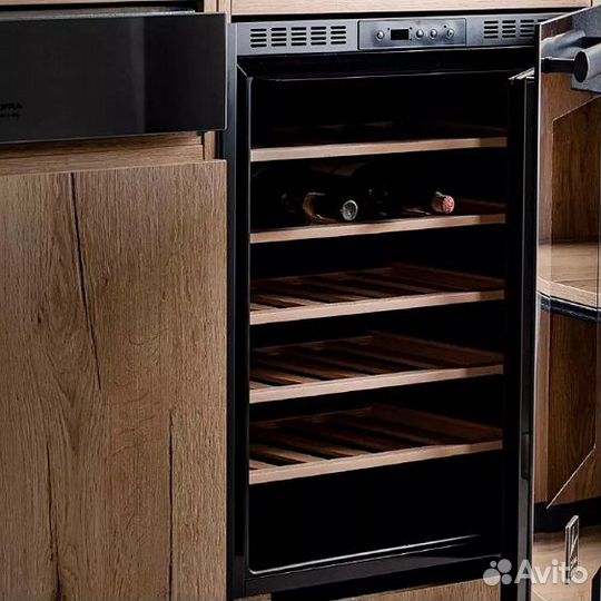 Винный шкаф lofra zbrbi36T chrome