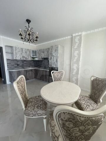 2-к. квартира, 58,3 м², 8/10 эт.