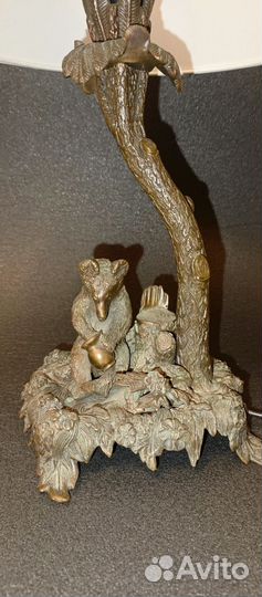 Лампа настольная