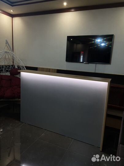 Стойка ресепшн