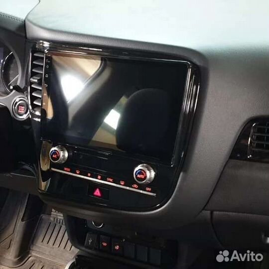 Магнитола Teyes CC3 Mitsubishi Outlander 2020+