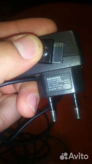 Зарядное устройство для телефона