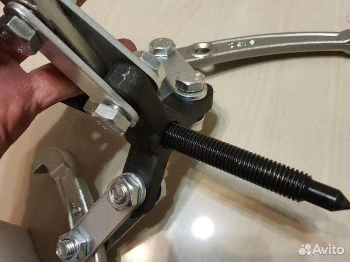 Съёмник шестерён маховиков подшипников