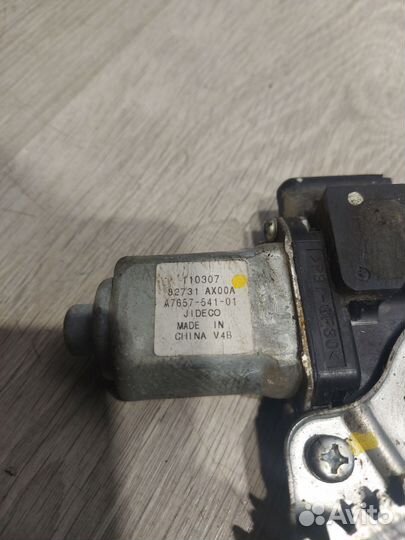 Стеклоподъемник задний Nissan tiida Лев