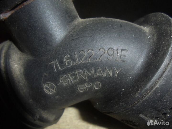 Audi Q7 2006-2015 год (4L) Шланг водяной