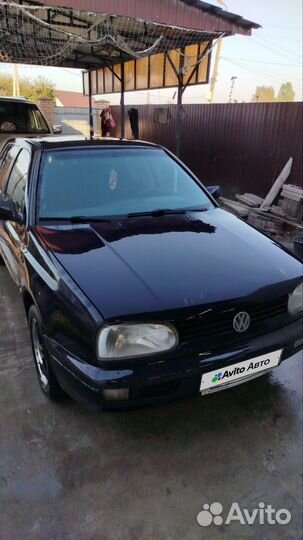 Volkswagen Golf 1.6 МТ, 1997, 264 000 км