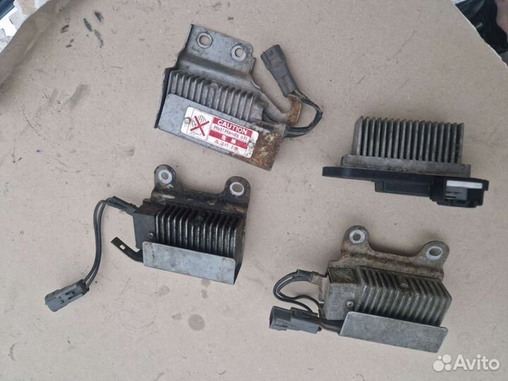 Блок управления топливным насосом mazda