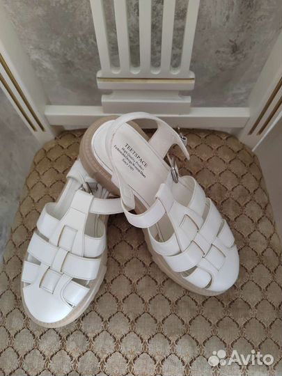 Сандалии женские 37 размер