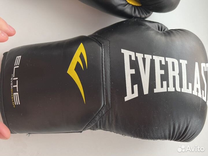 Боксерские перчатки everlast 14 oz
