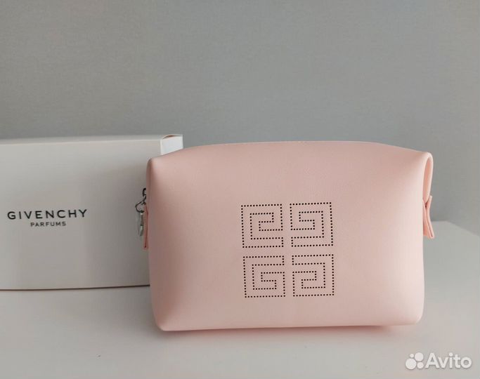 Косметички Gucci,Givenchy,Lancome,Chloe