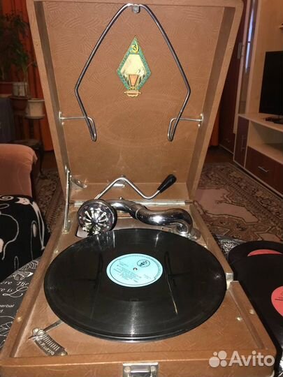 Патефон Молотов