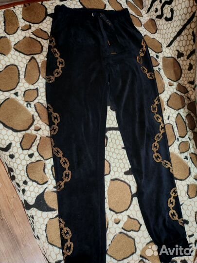 Костюм со стразами шик