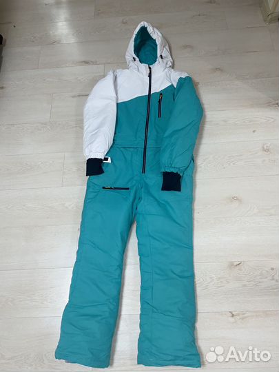 Лыжный комбинезон,46 размер