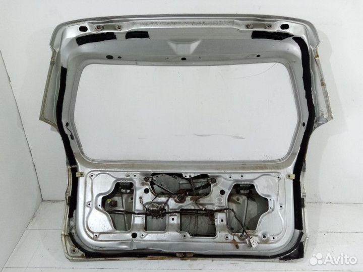 Крышка багажника Nissan Wingroad 1 (Y10)